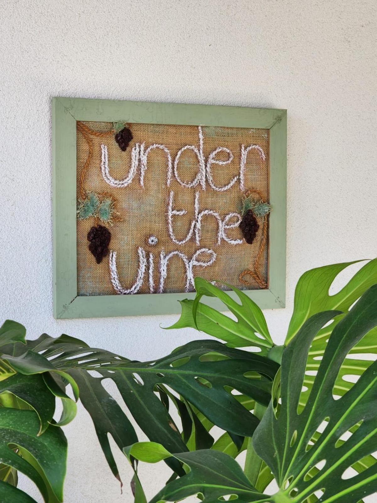 Under The Vine Garden House Lägenhet Platánion Exteriör bild